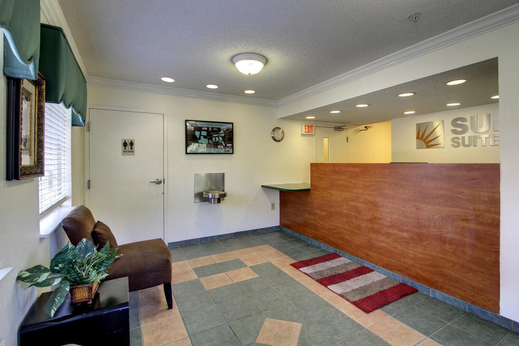 Intown Suites Extended Stay Birmingham Al - Lakeshore Parkway Kültér fotó
